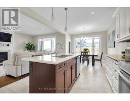 521 SOPHIA CRESCENT - 11