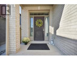 521 SOPHIA CRESCENT - 3