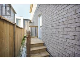 521 SOPHIA CRESCENT - 44