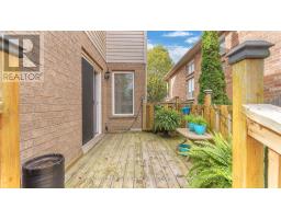 916 CRESTHAVEN CRESCENT - 28