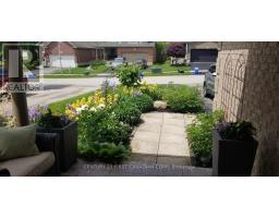 916 CRESTHAVEN CRESCENT - 37