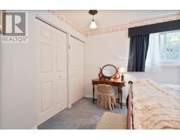 486 FERNDALE AVENUE - 15