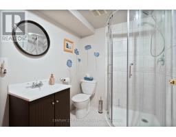 486 FERNDALE AVENUE - 25