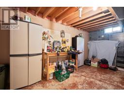 486 FERNDALE AVENUE - 28
