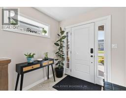30 HARLEQUIN COURT - 11