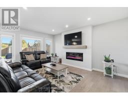 30 HARLEQUIN COURT - 14