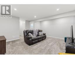 30 HARLEQUIN COURT - 40