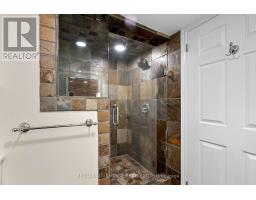 555 CHESTER STREET - 27