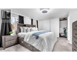 22 - 300 SANDRINGHAM CRESCENT - 11