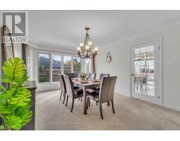 27 LAVENDER WAY - 14