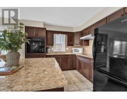 27 LAVENDER WAY - 16