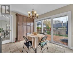 27 LAVENDER WAY - 18