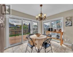 27 LAVENDER WAY - 19
