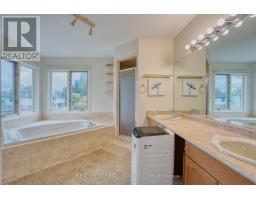 27 LAVENDER WAY - 27