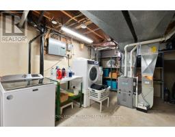 59 CONFEDERATION DRIVE - 32