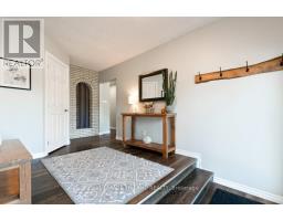 59 CONFEDERATION DRIVE - 5