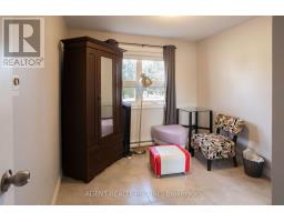 217 - 1 JACKSWAY CRESCENT - 2