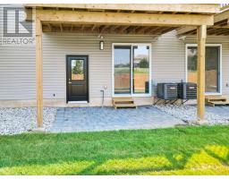 22 - 349 SOUTHDALE ROAD E - 32