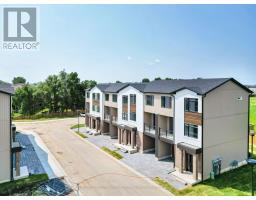 22 - 349 SOUTHDALE ROAD E - 4