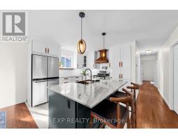 29 DUNSFORD CRESCENT - 11