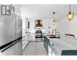 29 DUNSFORD CRESCENT - 13