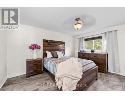 29 DUNSFORD CRESCENT - 18