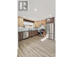 53 SUSAN AVENUE - 10