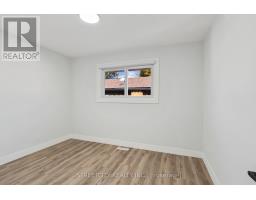 53 SUSAN AVENUE - 16