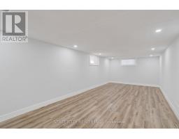 53 SUSAN AVENUE - 22