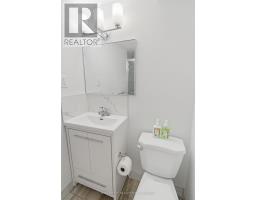 53 SUSAN AVENUE - 26