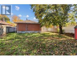 53 SUSAN AVENUE - 32