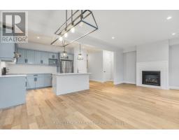 1091 UPPERPOINT AVENUE - 17