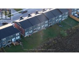 1091 UPPERPOINT AVENUE - 5