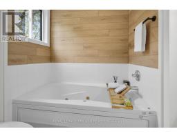 1547 BEAVERBROOK AVENUE - 22