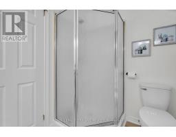 1547 BEAVERBROOK AVENUE - 23