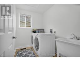 1547 BEAVERBROOK AVENUE - 32