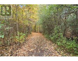 1547 BEAVERBROOK AVENUE - 46