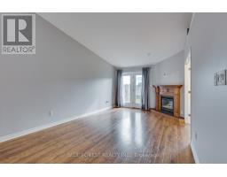 5 - 5 FOXHOLLOW DRIVE - 10