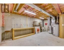 5 - 5 FOXHOLLOW DRIVE - 33