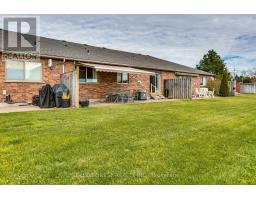 5 - 5 FOXHOLLOW DRIVE - 36