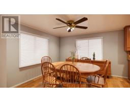 291 24 HIGHWAY W - 11