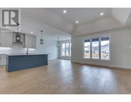 148 FOXBOROUGH PLACE - 3