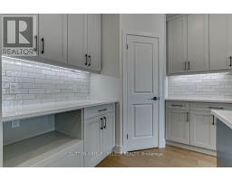 148 FOXBOROUGH PLACE - 4