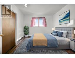 42 APPLEGREEN GROVE - 13