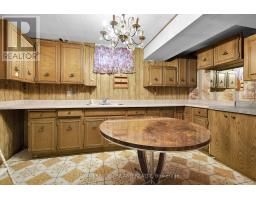 42 APPLEGREEN GROVE - 24