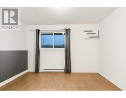 D - 71 WELLESLEY CRESCENT - 12