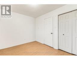 D - 71 WELLESLEY CRESCENT - 13