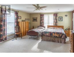 15859 TALBOT TRAIL - 35