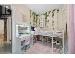 34 GLADSTONE AVENUE - 24