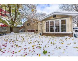 636 GLENGYLE CRESCENT - 7